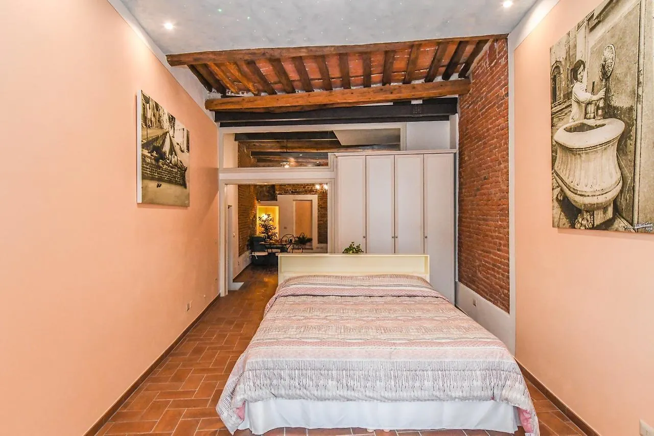 Micheli Suite Anfiteatro Square Lucca