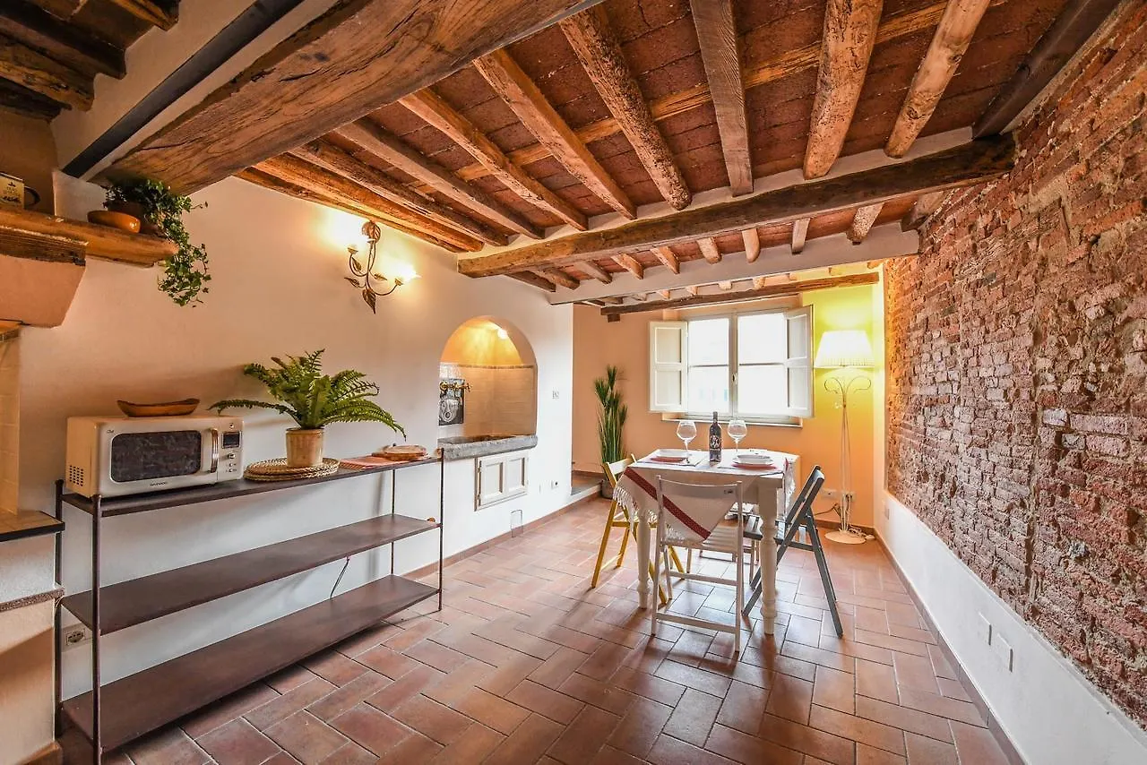 Guest house Micheli Suite Anfiteatro Square Lucca