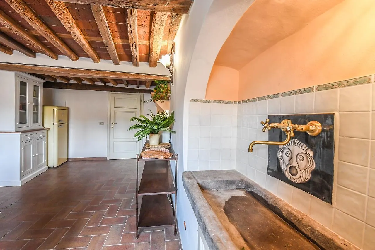 Micheli Suite Anfiteatro Square Lucca Guest house